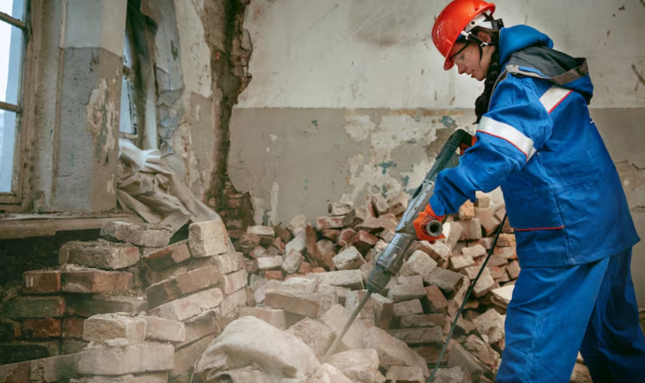 Wohnung Modernisieren: Wie Kleine Abbrucharbeiten Platz für Neues Schaffen